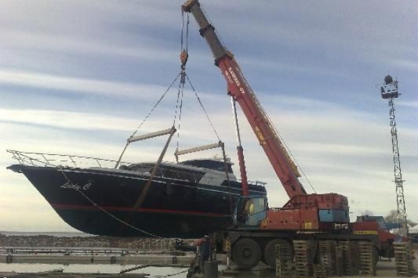 Спуск яхты на воду KRUPP - 80 GMT