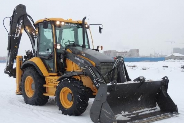 Заказать экскаватор погрузчик Volvo BL71B в аренду